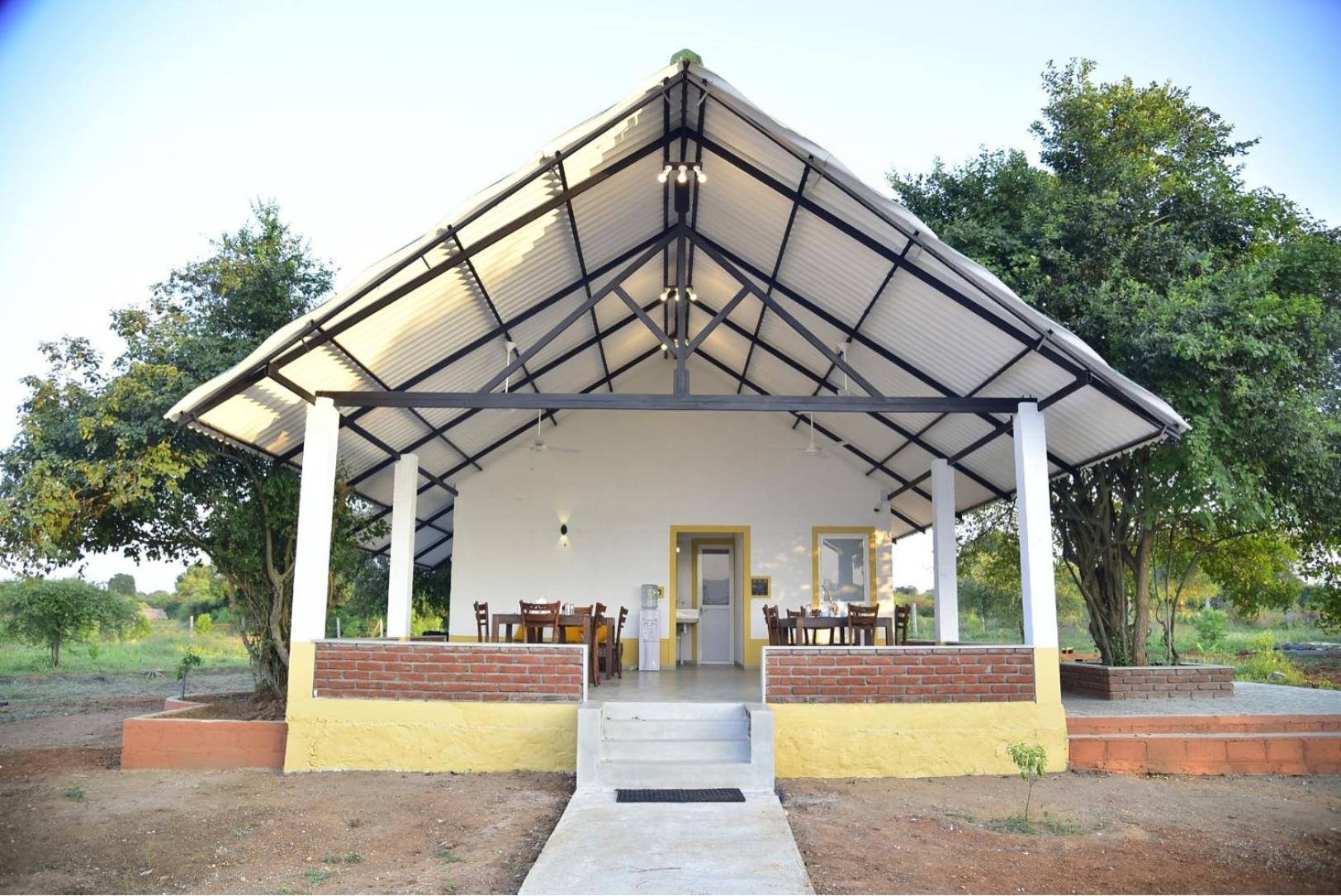 Thihawa Eco Huts Yala Bed & Breakfast Tissamaharama Exterior foto